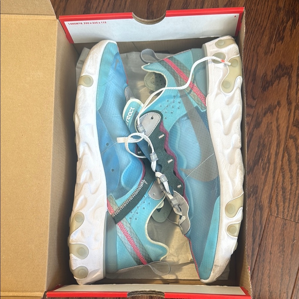 Men’s Nike React Element 87 “Royal Tint” size 12